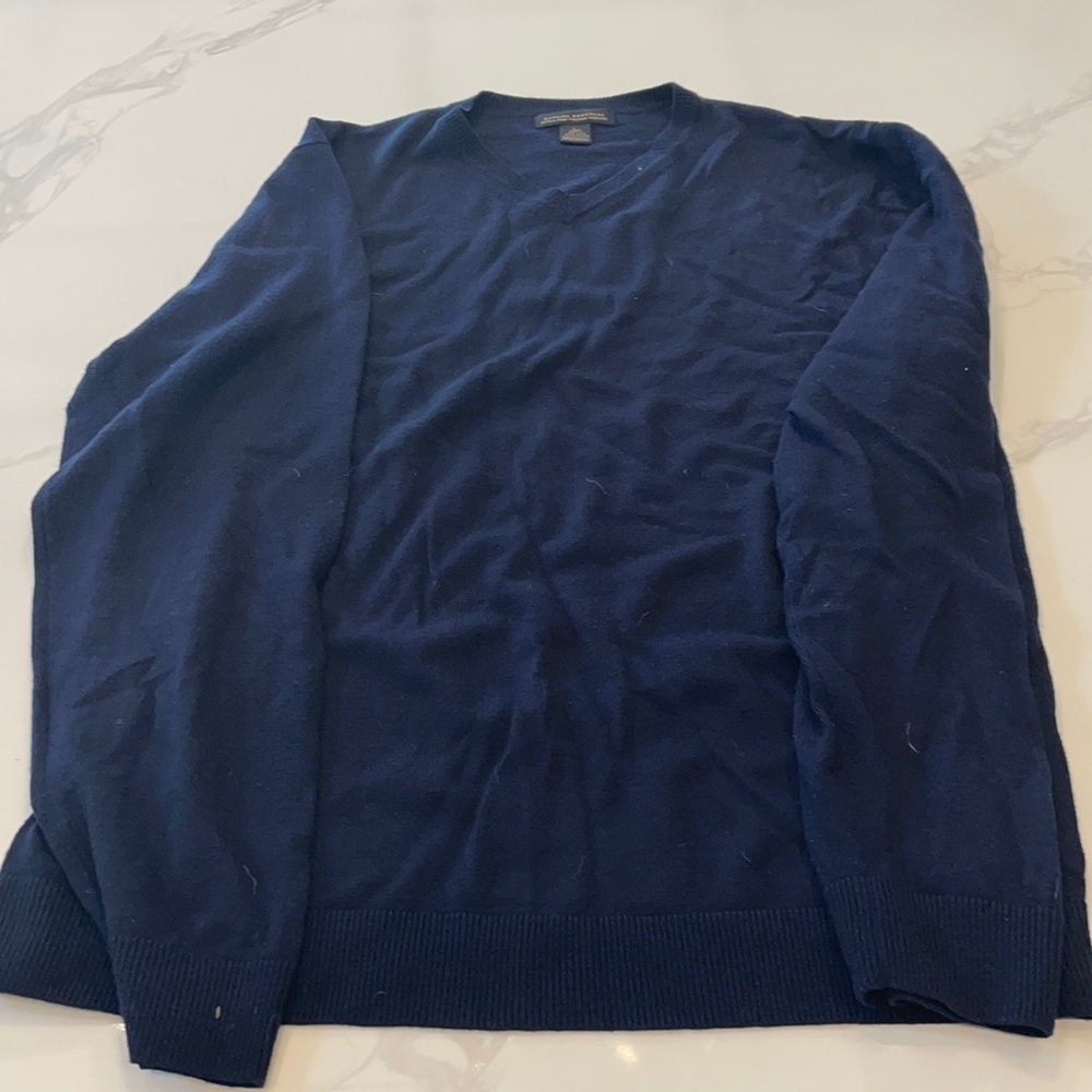 Banana republic navy blue merino wool sweater